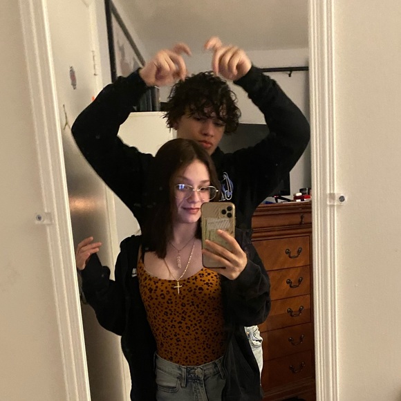 Meet your Posher, Lucas - Picture 1 of 1